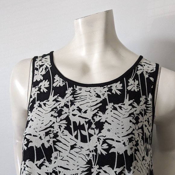 Papillon - Black w/ Cream Floral Sleeveless Tunic Top - Size S - Picture 2 of 9
